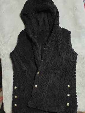 Cozy Hooded Black Women's Sweater Vest